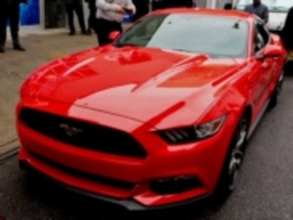 フォード「Mustang」--グローバルカーとして再設計の2015年モデル