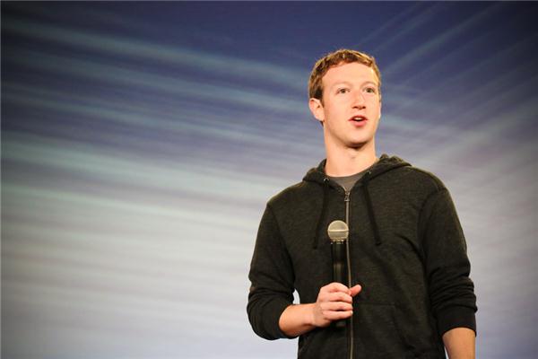 米国時間6月20日のFacebookイベントで話をするMark Zuckerberg氏。同氏は同情的なのだろうか？