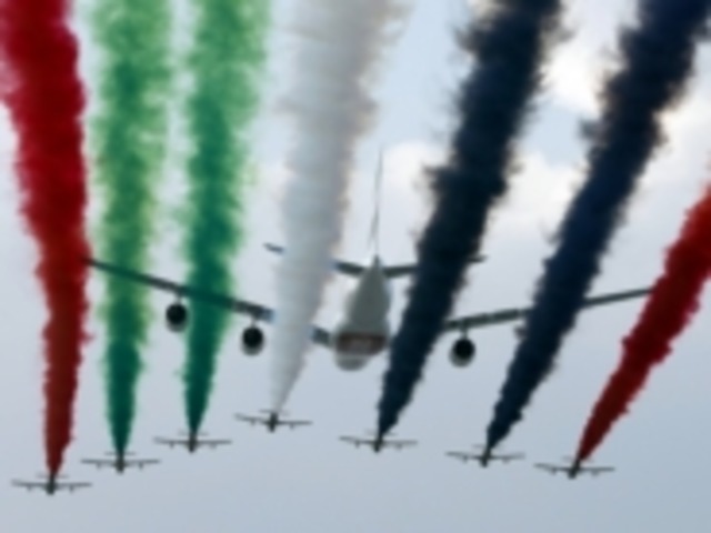 ドバイ航空ショー 写真で見る戦闘機や旅客機の数々 Cnet Japan