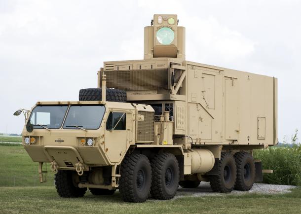 車載されたHEL MD。レーザー兵器を搭載するには大きなトラックが必要だ。