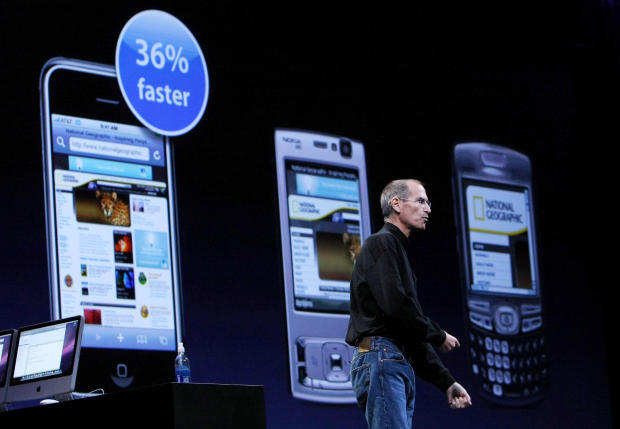 　その1年後、Appleは「iPhone 3G」を披露した。