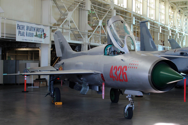 　「MiG-21」の実物。この機体は、以前はセルビアで運用されていたものだ。