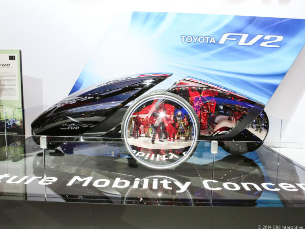 　トヨタの「FV2」は、一見自動車には見えないが、トヨタはこれが街乗りの未来だと考えている。 