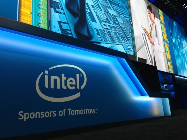 Intelは自社を「Sponsor of Tomorrow」と位置づけていたが、同社プロセッサによってモバイル分野で成功できなければ、その位置を失う可能性があった。このことが、今回のテレビ事業売却に関する背景の一部にあった。