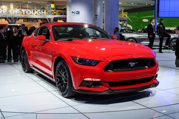 　2013年12月に発表された最新のMustangは、デトロイトオートショーの目立つ場所に展示されていた。

関連記事：フォード「Mustang」--グローバルカーとして再設計の2015年モデル
