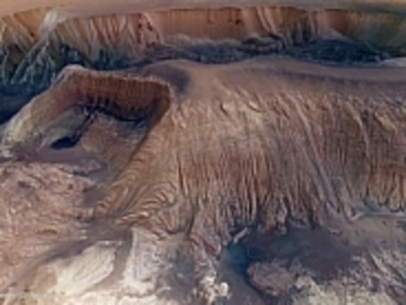 火星の表面を見る--探査機「Mars Express」からの画像より