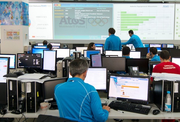 　これまでに何度もオリンピックを担当した実績を持つAtosは、巨大なITインフラを支える大手IT企業だ。Atosは、本人確認のための認証システムの提供からセキュリティ、マルウェア攻撃を防ぐためのネットワークフィルタリングに至る、ほぼすべてのIT関連業務を担当している。