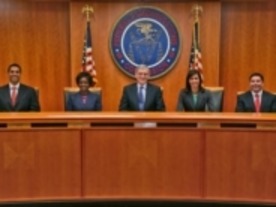 FCC、新たなネット中立性規則を策定へ--米連邦控訴裁の判決受け 