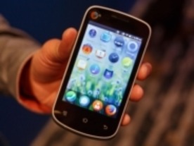 「Firefox OS」搭載端末--モジラが披露した試作機を写真でチェック