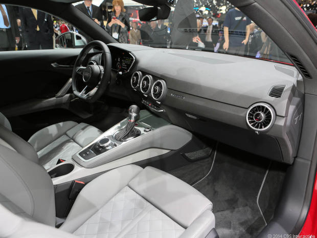 　2015 Audi TTS