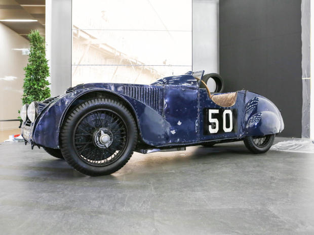 　1925年と1937年のル・マン24時間耐久レースに出場した「Tank」は、Chenard & WalckerのSportほどは成功しなかった。