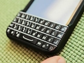 BlackBerry風「iPhone」用キーボードケース「Typo」に販売仮差し止め命令