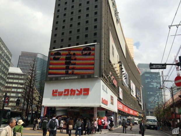 　サムスン電子ジャパンは4月4日、日本初の「GALAXY」のブランドショップ「GALAXY SHOP」をオープンした。

　まずは、ビックカメラ 有楽町店とヨドバシカメラ マルチメディアAkiba店内に専用のコーナーとして位置する。今後、5月までに全国に最大20店舗をオープンするとしている。