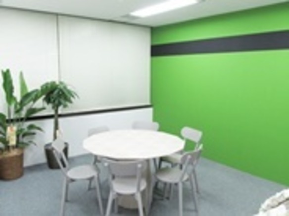壁がクレカ、バーコード--決済ビジネスを意識した「コイニー」新オフィス