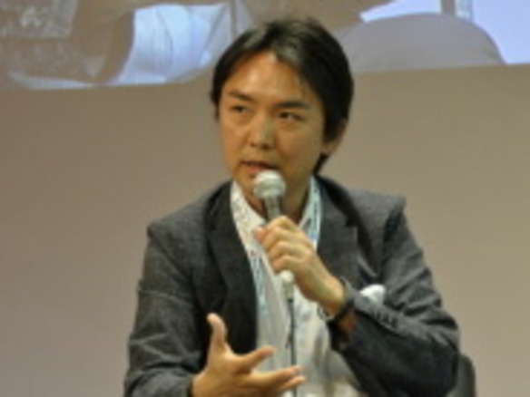 ダサいウェアラブルは生き残れない Fitbit Livescribe Paypalのトップが議論 Cnet Japan