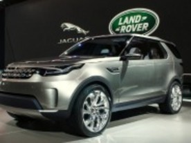 ランドローバー「Discover Vision」コンセプト--ボンネット下の地形を表示可能にした新SUV