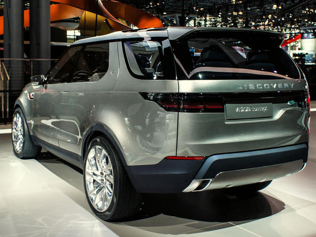 　Land Roverの他のモデルと同様、Discovery Visionコンセプトは、完全なオフロード対応の設計になっている。ただし、Land Roverはこれを「究極のレジャー用SUV」と呼んでいる。