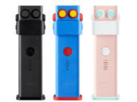 スリムで持ちやすいロボットデザインモバイルバッテリ