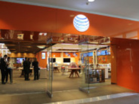 AT&T、DirecTVを485億ドルで買収へ