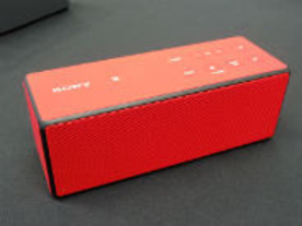 ソニー、すっきり小型しっかり重低音を実現したBluetoothスピーカ