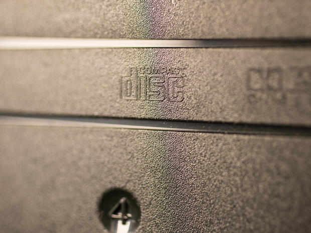 　Xboxは内蔵ハードディスクを備えた初めての家庭用ゲーム機だった。
