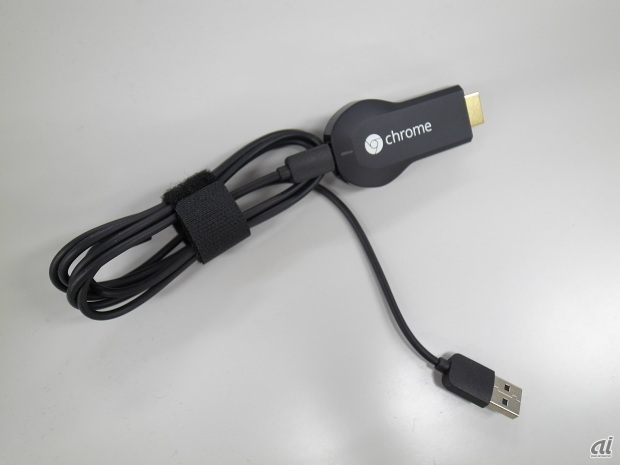 　もし、USB端子が内蔵されているテレビなら、HDMI端子とUSB端子を接続すれば済む。