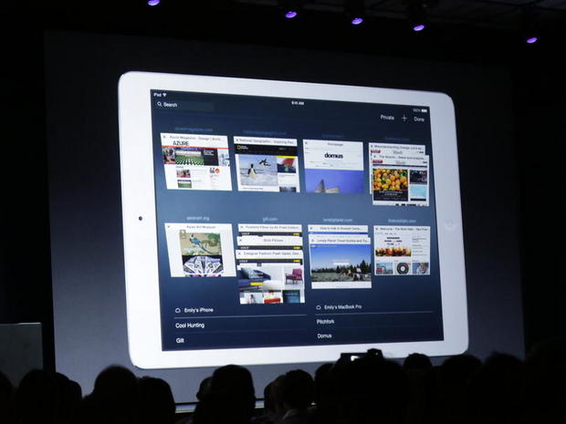 　iOS 8ではウェブブラウザアプリ「Safari」が、タブやプライベートブラウズについてさらに幅広い「バーズアイビュー」で表示されるようになった。