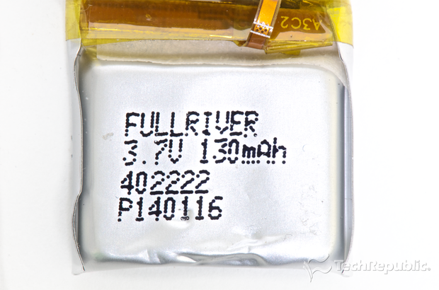 　Fullriver Batteryの3.7V、1.30mAhのバッテリ。