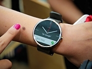 「Android Wear」搭載「Moto 360」--モトローラの円形スマートウォッチを写真で見る