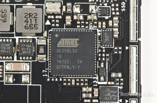 　Atmelの32ビット「AVR UC3」MCU「ATUC256L3U」。