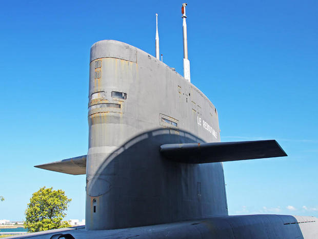 　通常、潜水艦は海面から約164～656フィート（約50～200m）下を航行する。伝説の「潜望鏡深度」に向かって進んでいるのなら話は別だが。