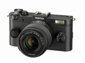 手のひらサイズの一眼カメラ「PENTAX Q-S1」--クラシカルなデザインで8月28日に発売