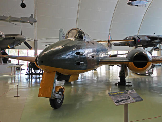 　保存状態が良好の「Gloster Meteor」。連合国軍側初の実用ジェット戦闘機で、隣に展示されている「Mosquito」との外観の違いは非常に大きい。両機が同時代のものであることを考えると、なおさらだ。