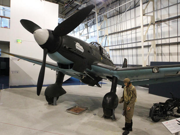 　「Ju 87」の逆ガル翼はよく目立つ。