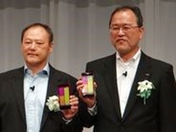 KDDIの新「HTC J butterfly」で進化した4つのポイント