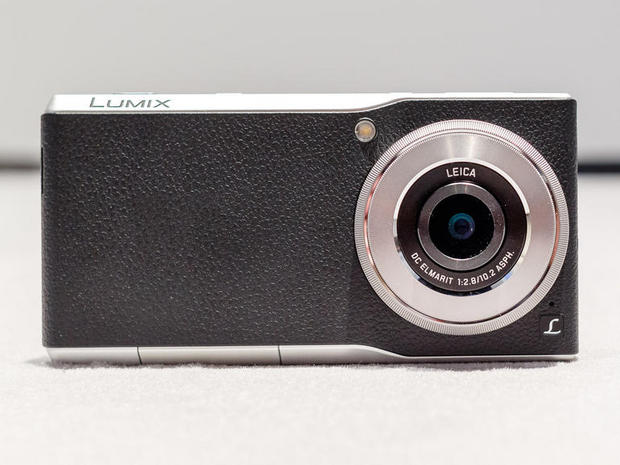 　パナソニックが「Photokina 2014」で披露した「CM1」は、20メガピクセルカメラを28mm相当のレンズと「Android」端末に組み合わせた製品だ。
