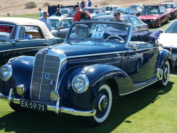1952年型「Mercedes-Benz 220 Cabriolet」

　この年代物のBenz 220セダンとカブリオレは、80馬力の直6エンジンを搭載していた。