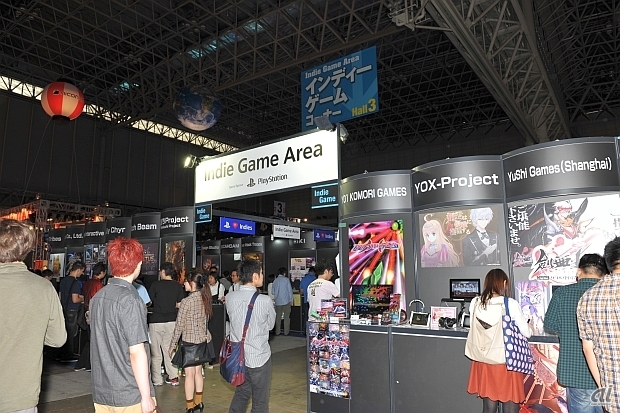 　インディーズゲームコーナーは、ビジネスデーでもかなり活況となっている。