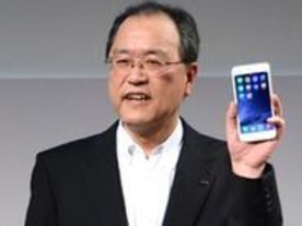 KDDI田中社長、「iPhone 6」のネットワークの良さを強調--「Apple Watch」の感想も