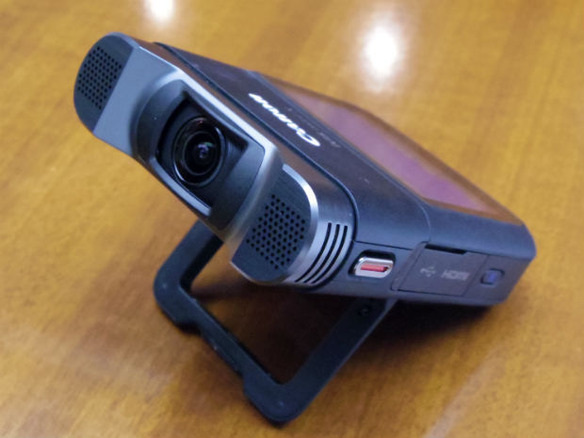 キヤノン“置き撮り”ビデオカメラが長時間駆動になって新登場「iVIS mini X」