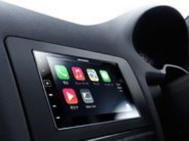 パイオニア、Apple CarPlayに対応--Siriで操作もできるAVメインユニット