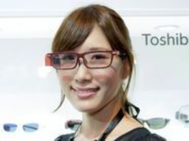 日本メーカーの逆襲なるか？--CEATECで見られるメガネ型ウェアラブル端末