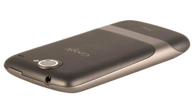 　Nexus Oneは当初、Googleのウェブストアを通じたオンライン販売でのみ入手可能だった。コードネームは「HTC Passion」だ。