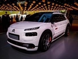 パリモーターショー2014のコンセプトカー--各社が披露したデザインと技術を見る