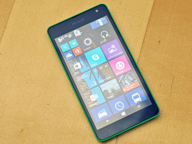 　Microsoft初の自社ブランドスマートフォン「Microsoft Lumia 535」はフラッグシップスマートフォンではなく、新興市場向けの低価格デュアルSIMデバイスだ。

関連記事：MS、「Microsoft Lumia 535」を発表--Nokiaブランドが消えた初のLumia端末
