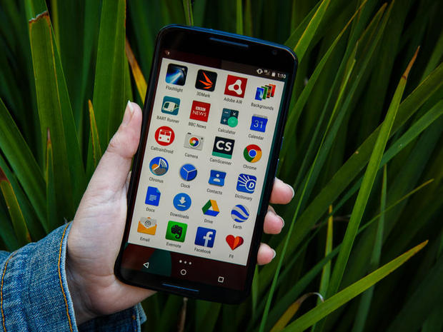 新しいデザイン

　Android 5.0 Lollipopでは、アプリトレイの四角いアイコンといったまったく新しいデザインが採用されている。