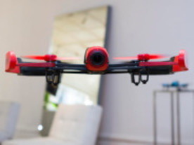 Parrotのクアッドコプター「Bebop Drone」--フルHD動画撮影可能な小型ドローンの第一印象