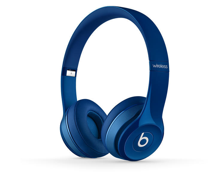  Beats Solo2 Wirelessにはブルー、ブラック、レッド、ホワイトのカラーバリエーションがある。