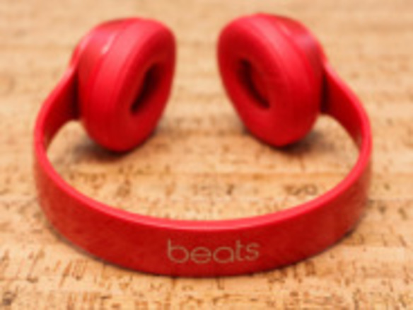 「Beats Solo2 Wireless」ヘッドホン--写真で見るデザインやカラーバリエーション