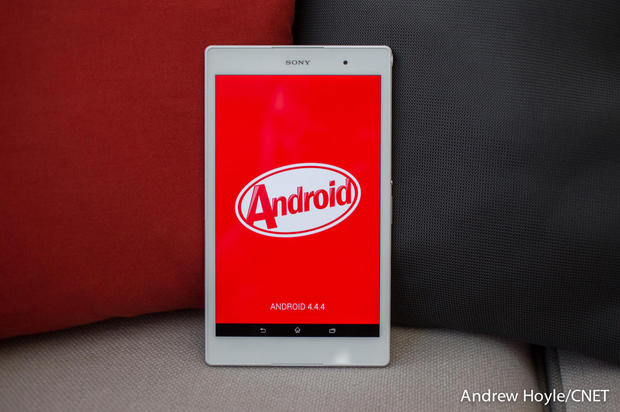 　「Android 4.4.4 KitKat」搭載。